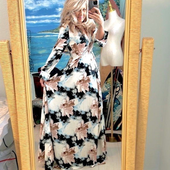 Windsor,Irina Floral,Chiffon,A-Line Dress in Cream, Excellent Condition, Size S - Picture 3 of 17